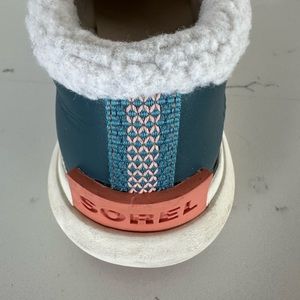Sorel Mackenzie ll Snow Slip-Ons, Size 7.5